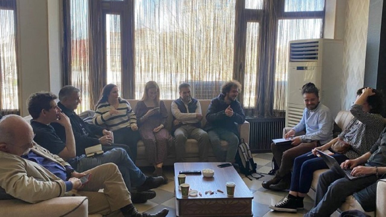 Seçimi takip edecek heyet Diyarbakır’da gazetecilerle buluştu