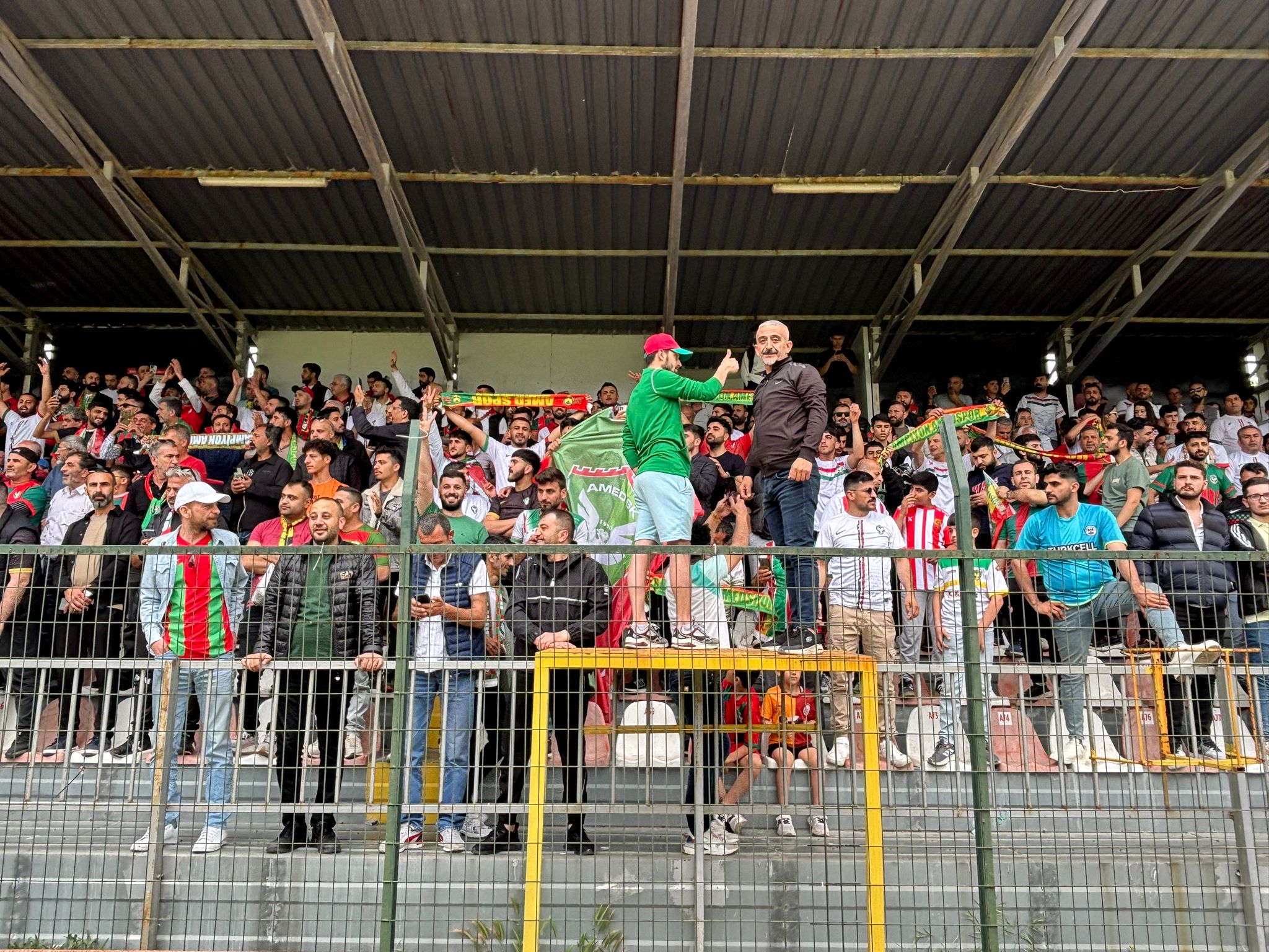 İlk yarılar bitti: Amedspor maçında gol yok, Kastamonuspor 2-0 önde!
