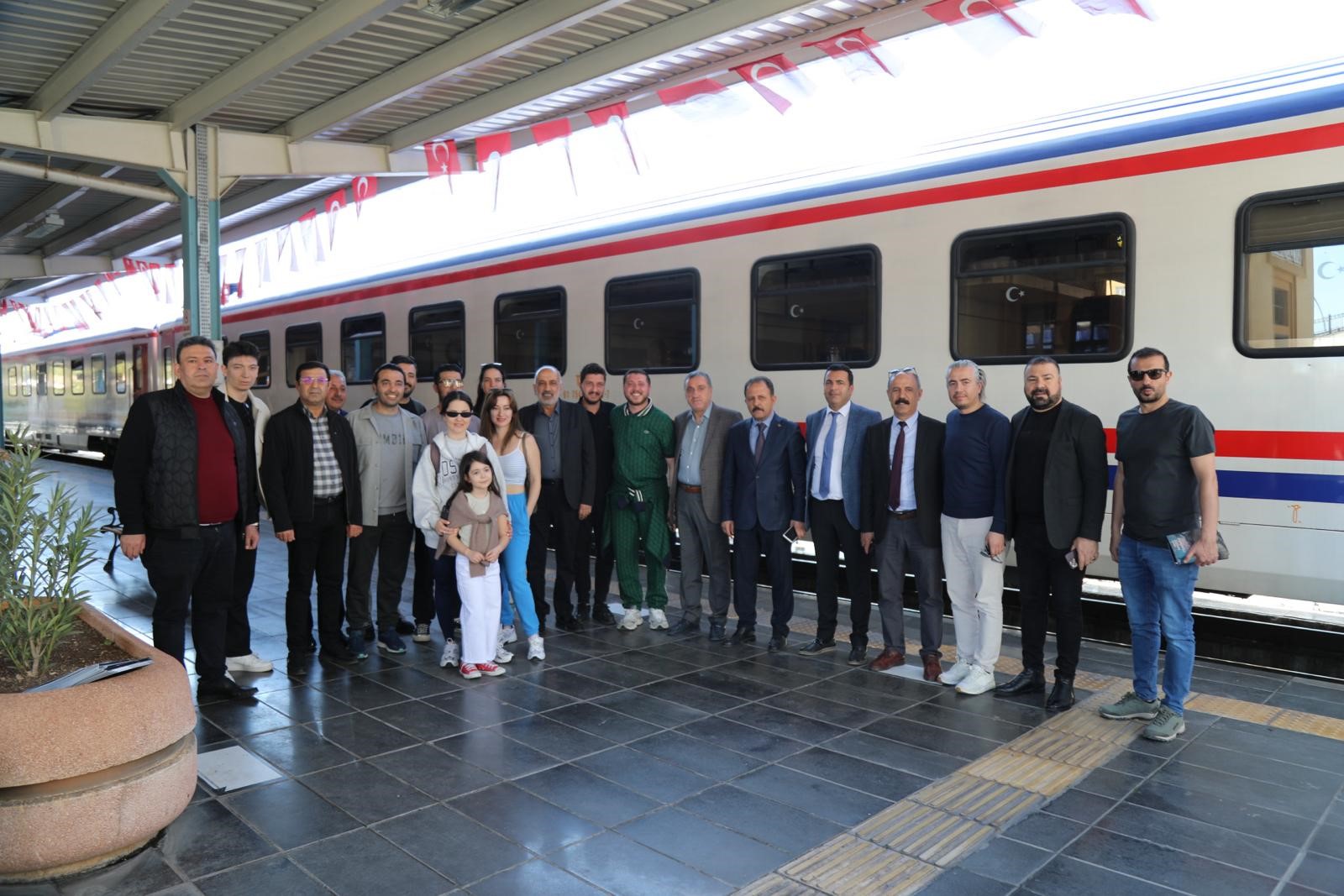 Ankara-Diyarbakır turistik tren seferleri başlıyor: Fiyatlar ne kadar?