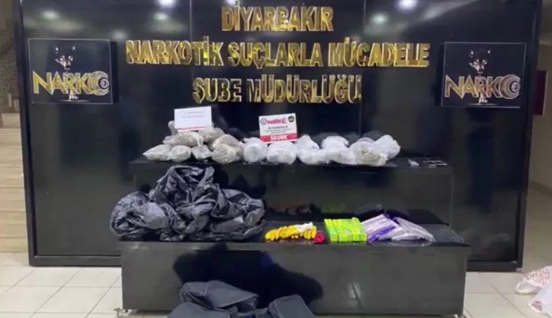 Diyarbakır’da uyuşturucu operasyonlarında 17 tutuklama!