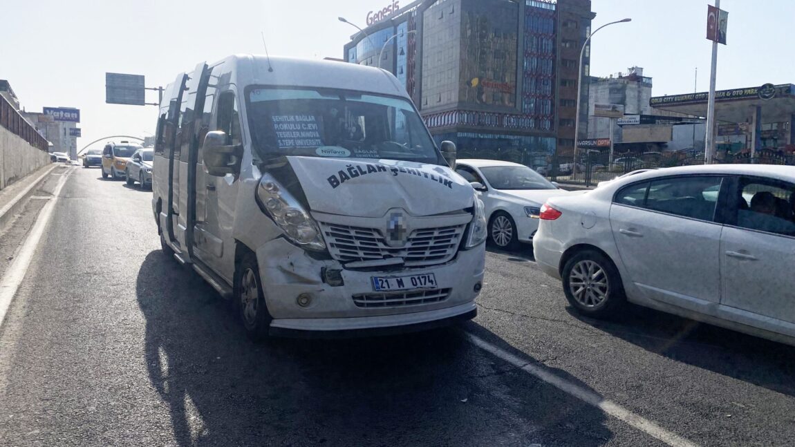 Diyarbakır’da feci kaza: 7 yaralı!