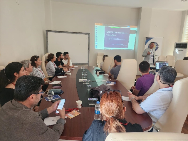 Diyarbakır’da proje hazırlama ve yazma eğitimi devam ediyor