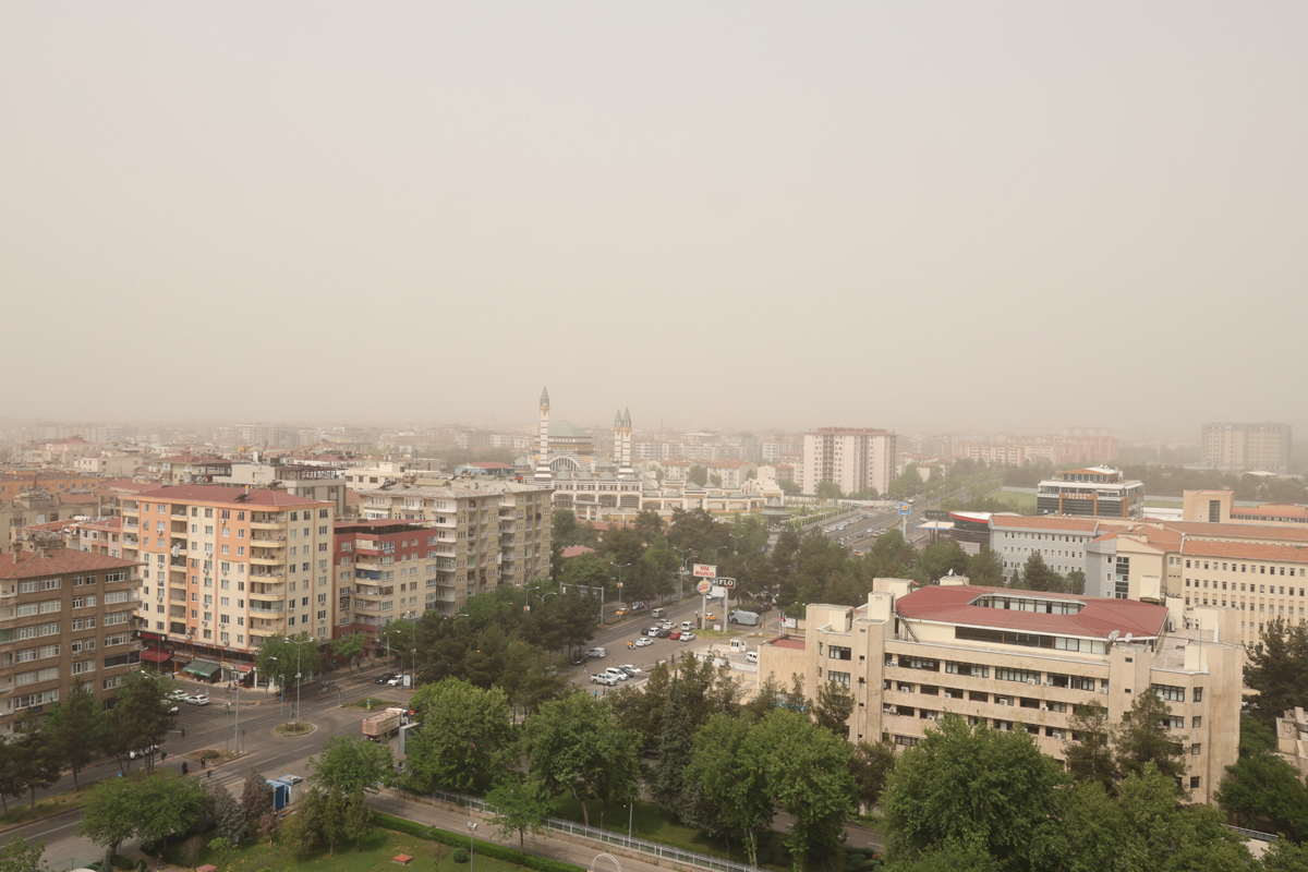 Diyarbakır ve bölge ‘toz’ etkisi altında: Uzmanı uyardı, ciddi problem oluşabilir