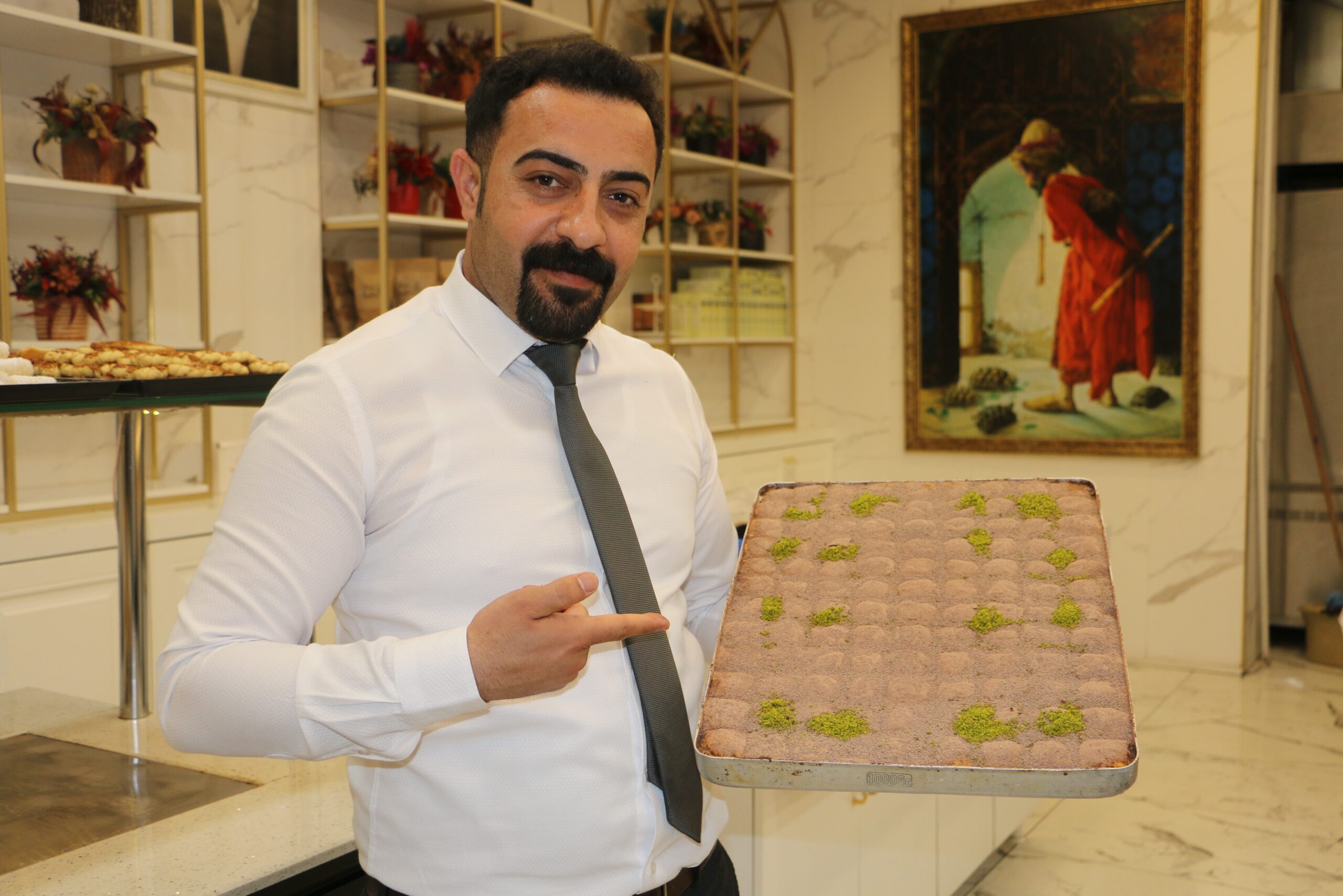 Diyarbakır'ın ünlü tatlı markası bayramda 30 ton tatlı sattı!