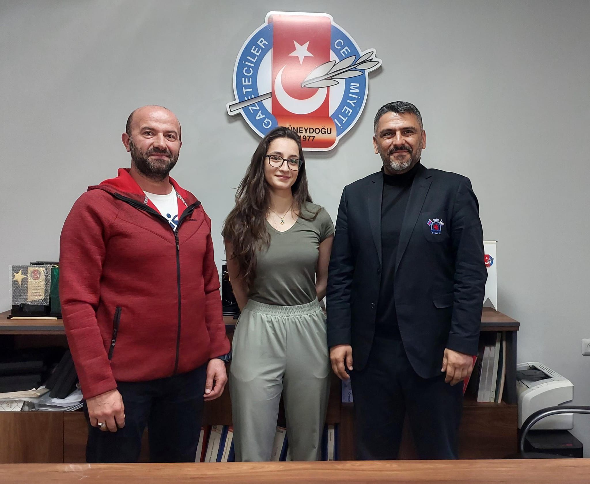 Karate Şampiyonu Diyarbakırlı Sena ve Antrenörü Mehmet Yazar’dan GGC’ye ziyaret
