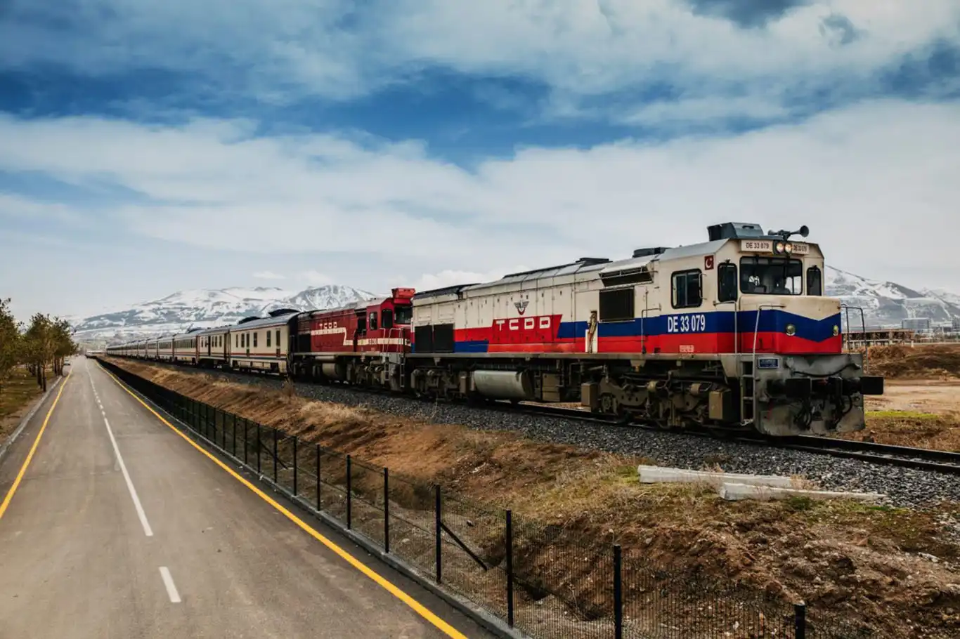 Ankara-Diyarbakır turistik tren seferleri başlıyor