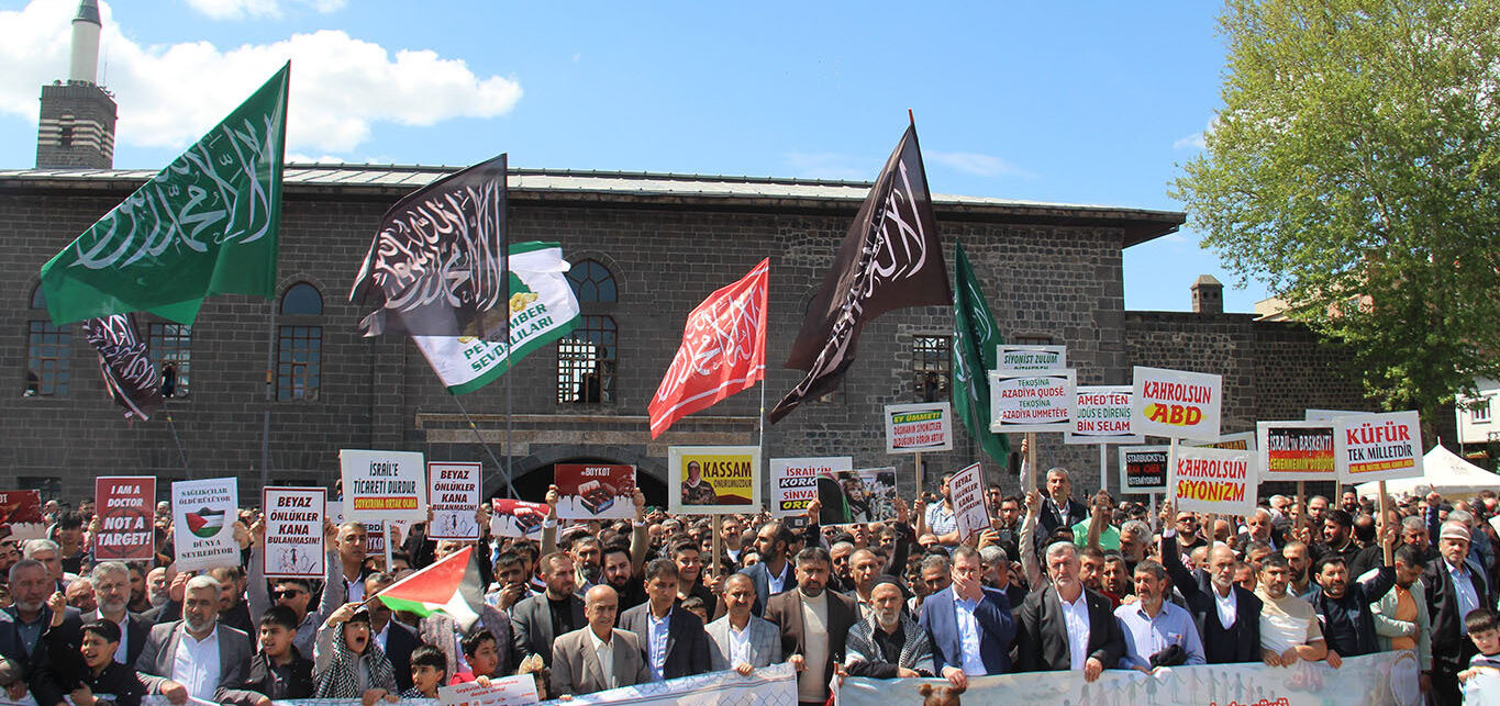 Diyarbakır'da Gazze için cenaze namazı ve basın açıklaması