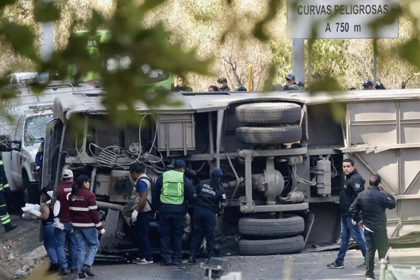 Meksika’da otobüs devrildi: 18 ölü, 32 yaralı