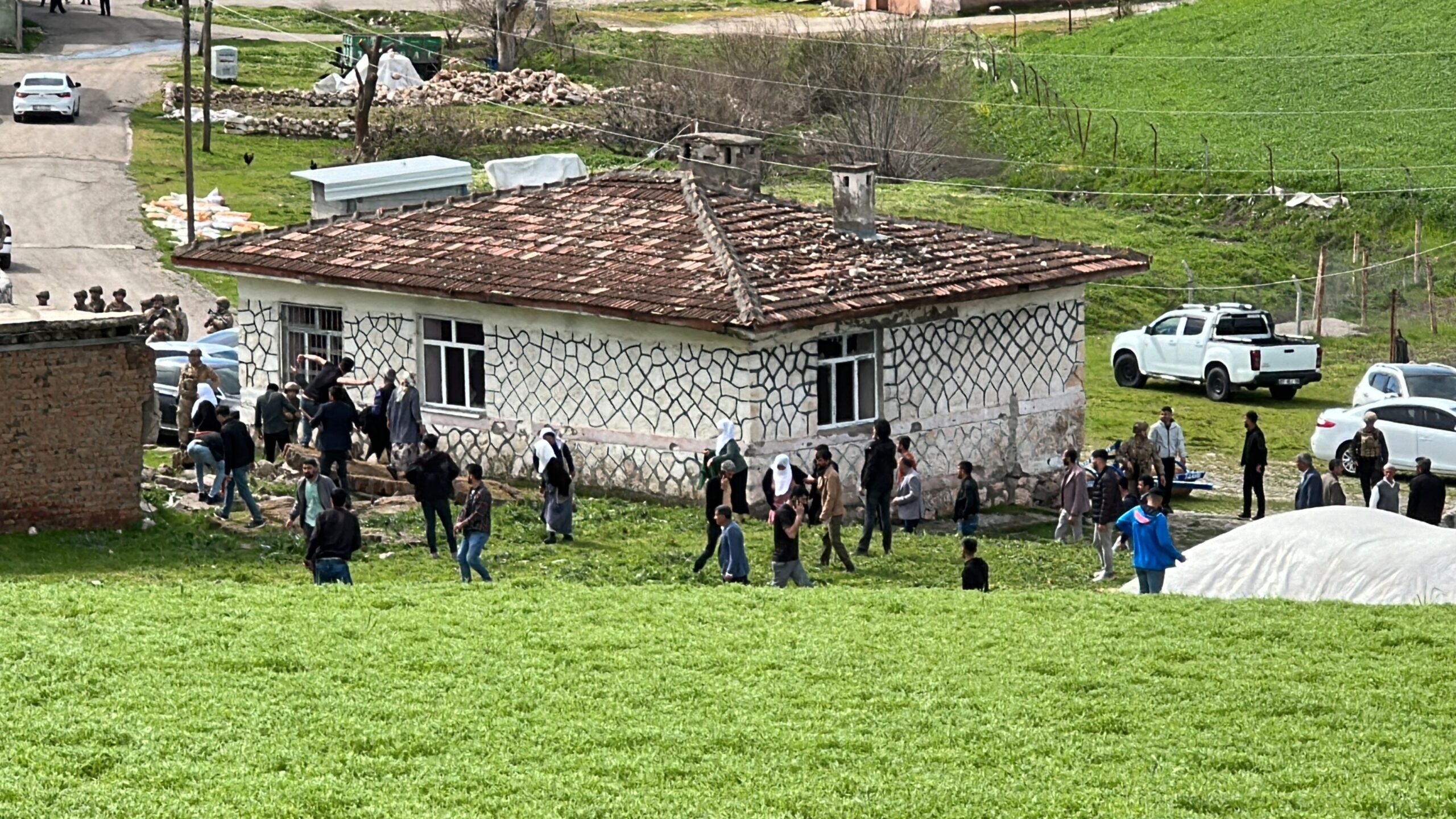 Diyarbakır’da 1 kişinin öldüğü muhtarlık kavgasında 14 kişiye gözaltı