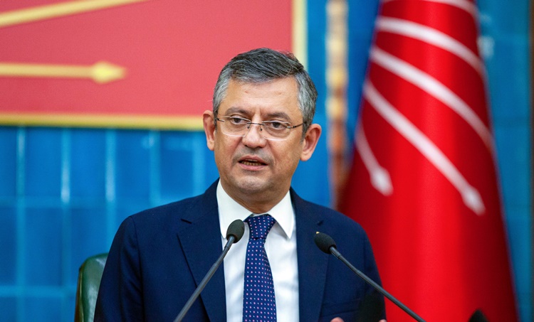 CHP Genel Başkanı Özel’den Hakkari’ye kayyum açıklaması