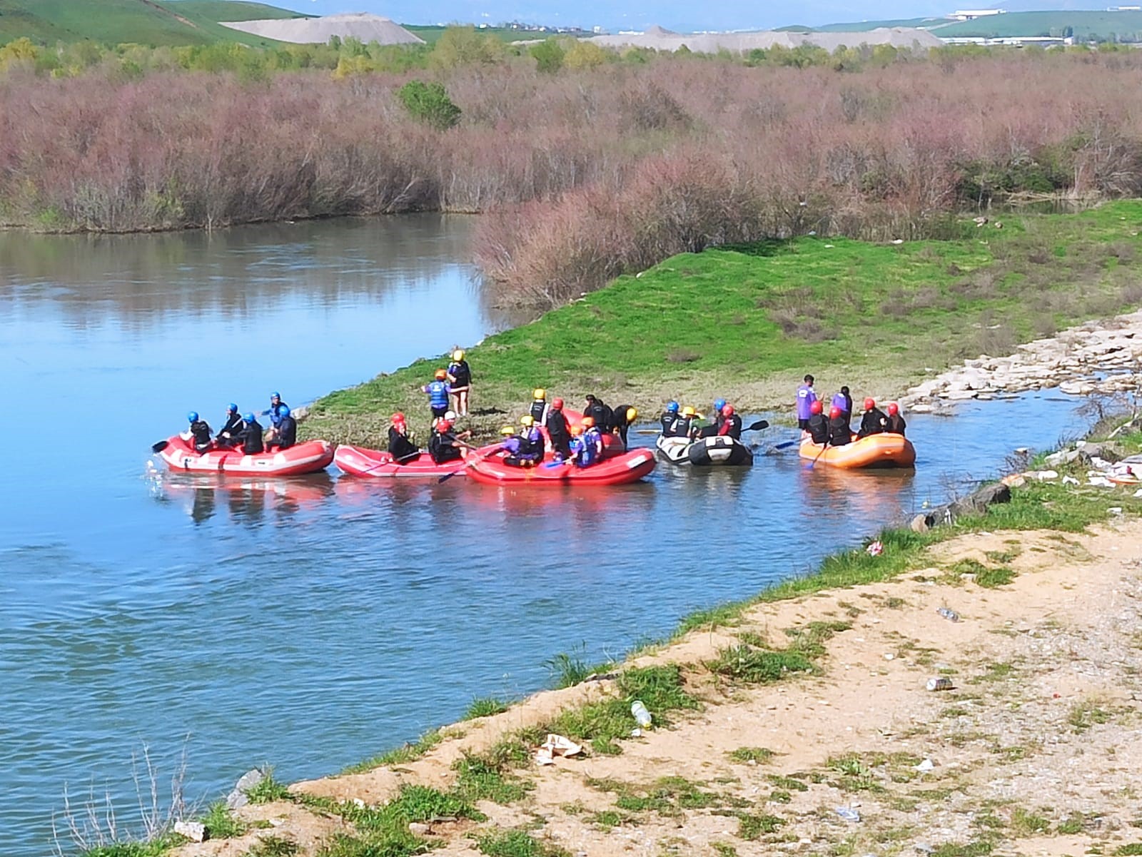  Diyarbakır’dan birçok sporcu Rafting Kampı için Bingöl’e geldi