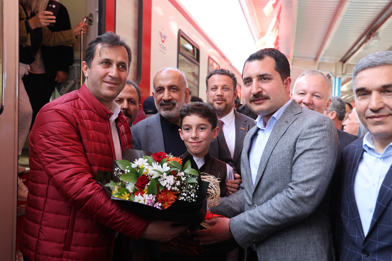 Turistik Ekspres Diyarbakır'da karşılandı