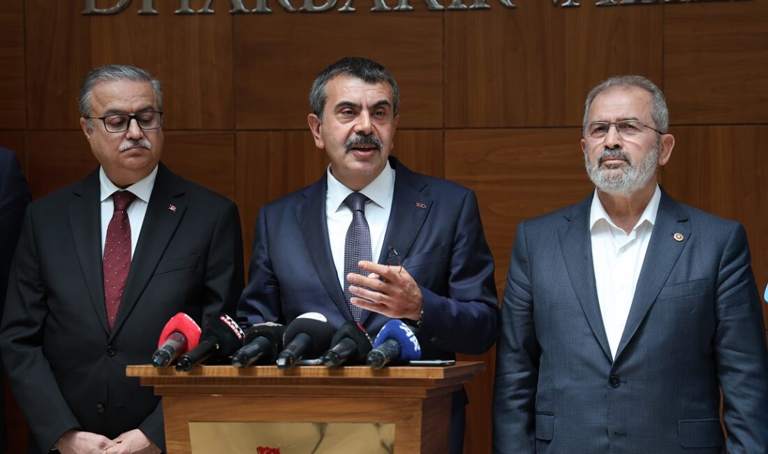 Milli Eğitim Bakanı Yusuf Tekin’den Diyarbakır’da önemli açıklamalar!