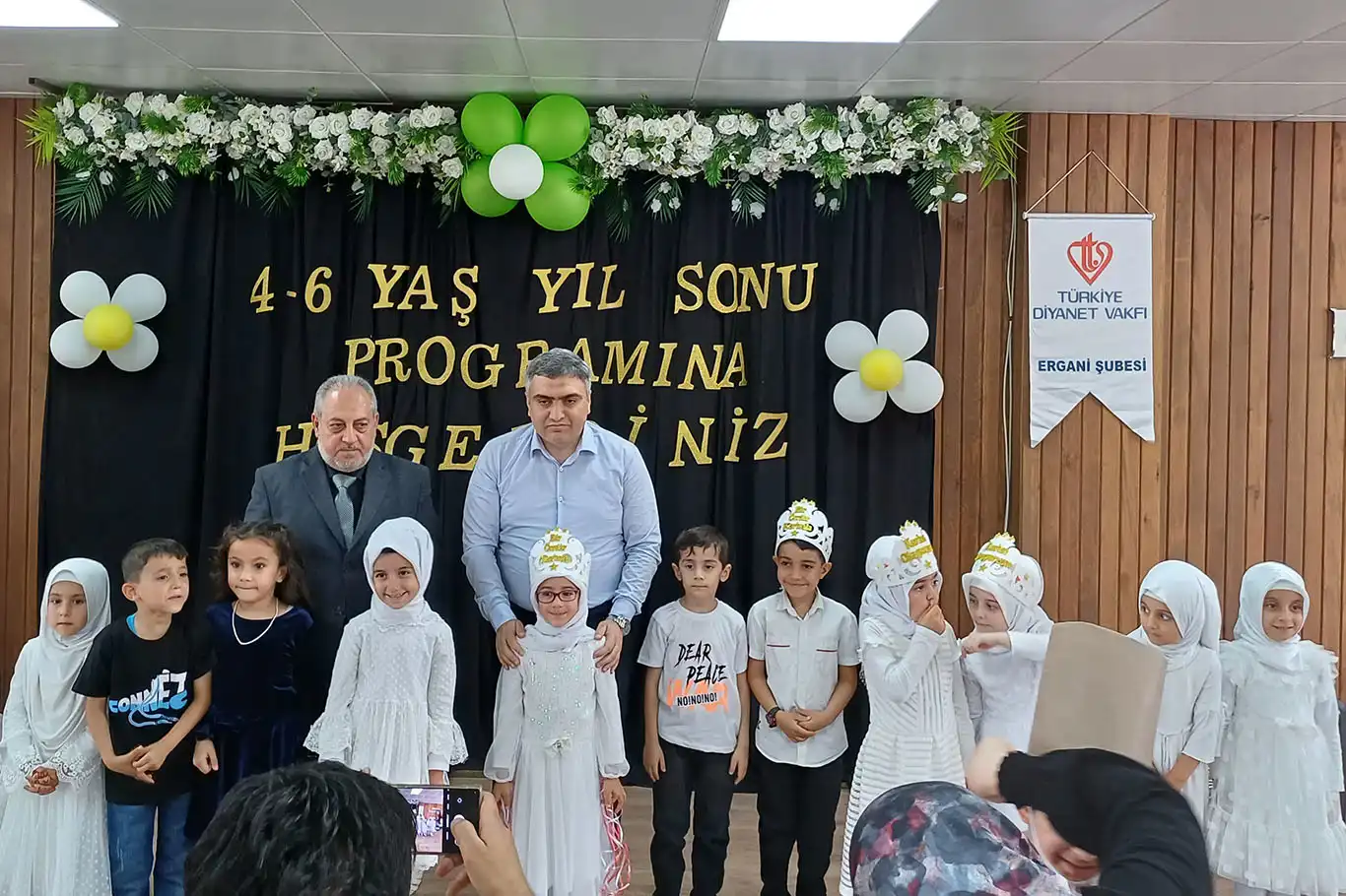 Diyarbakır’da Kur’an kurslarında okuyan miniklere mezuniyet töreni
