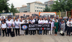 Diyarbakır’da eğitimciye şiddet kınandı!