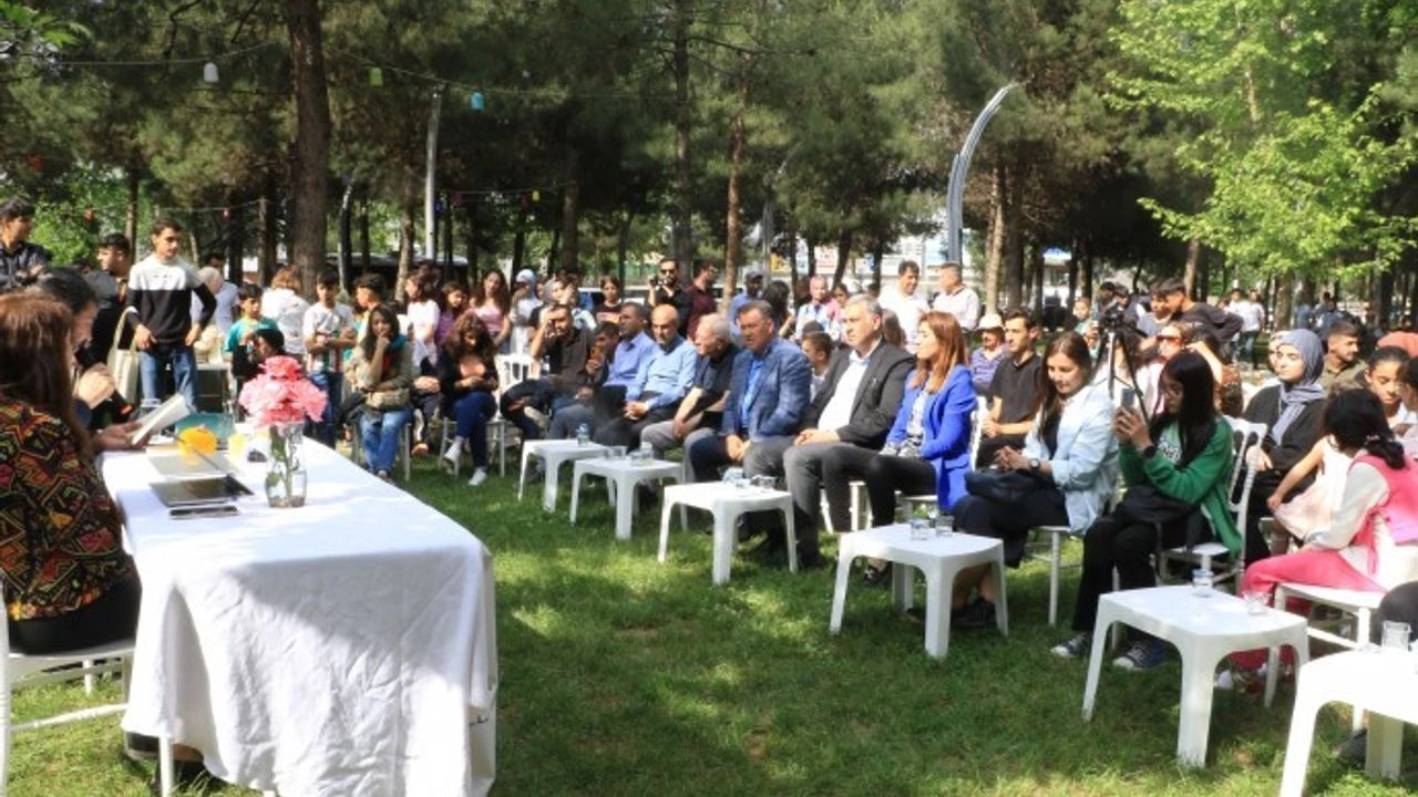 Diyarbakır’da Kürt Dil Bayramı etkinliklerle kutlanıyor