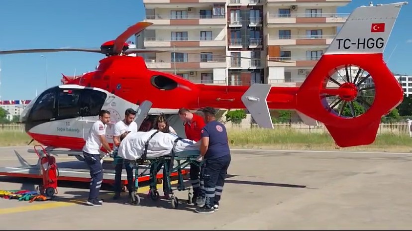 Diyarbakır’da yaralı şahıs ambulans helikopterle hastaneye nakledildi