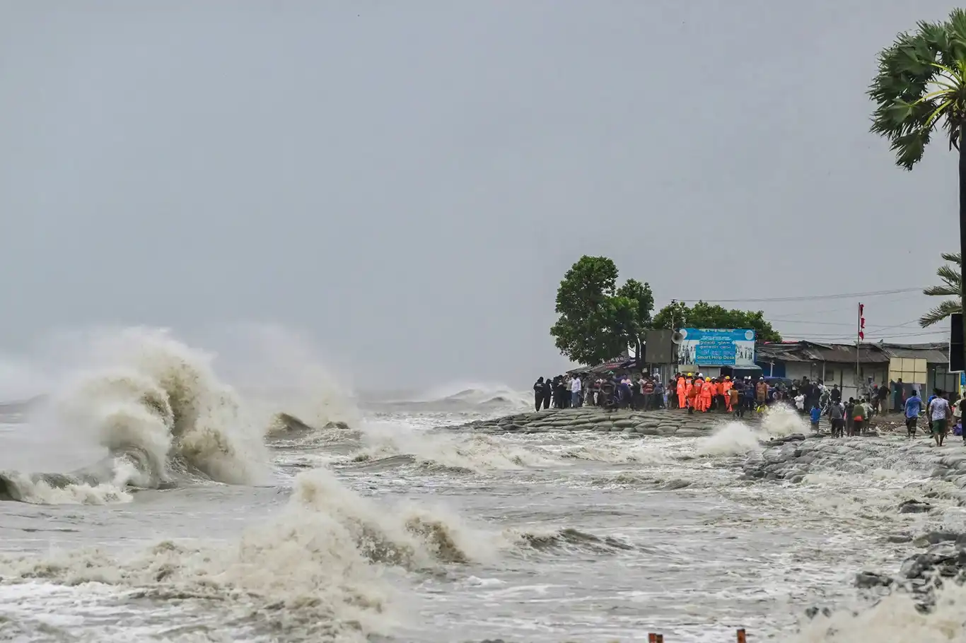 Bangladeş’te fırtına: 7 kişi hayatını kaybetti