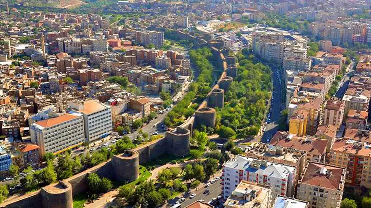 Diyarbakırlılara Belediyelerden talepleriniz nedir? diye soruldu: İşte cevaplar!