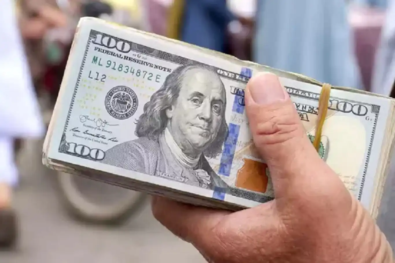 Afganistan-İran ticaretinde dolar yerine riyal kullanacak