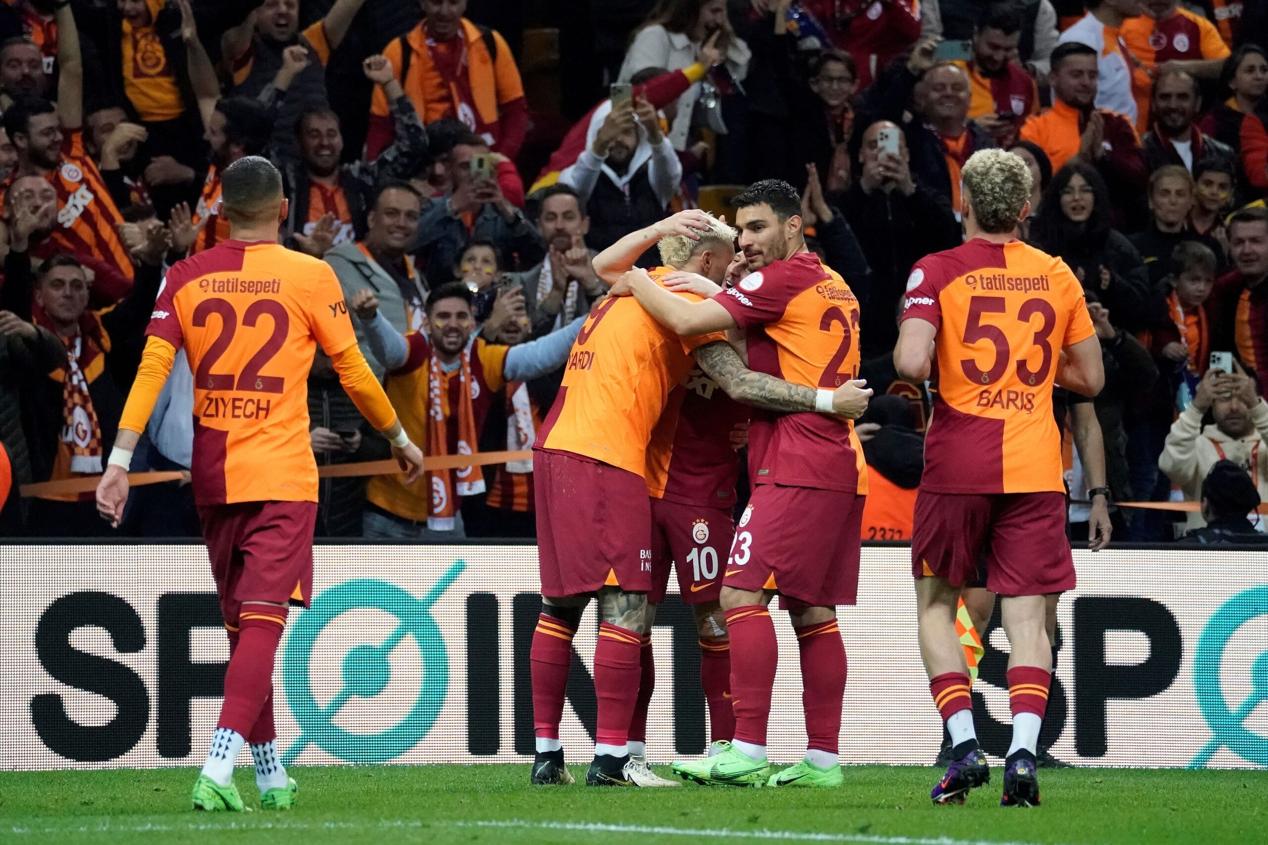 Galatasaray’da hedef derbi galibiyeti!