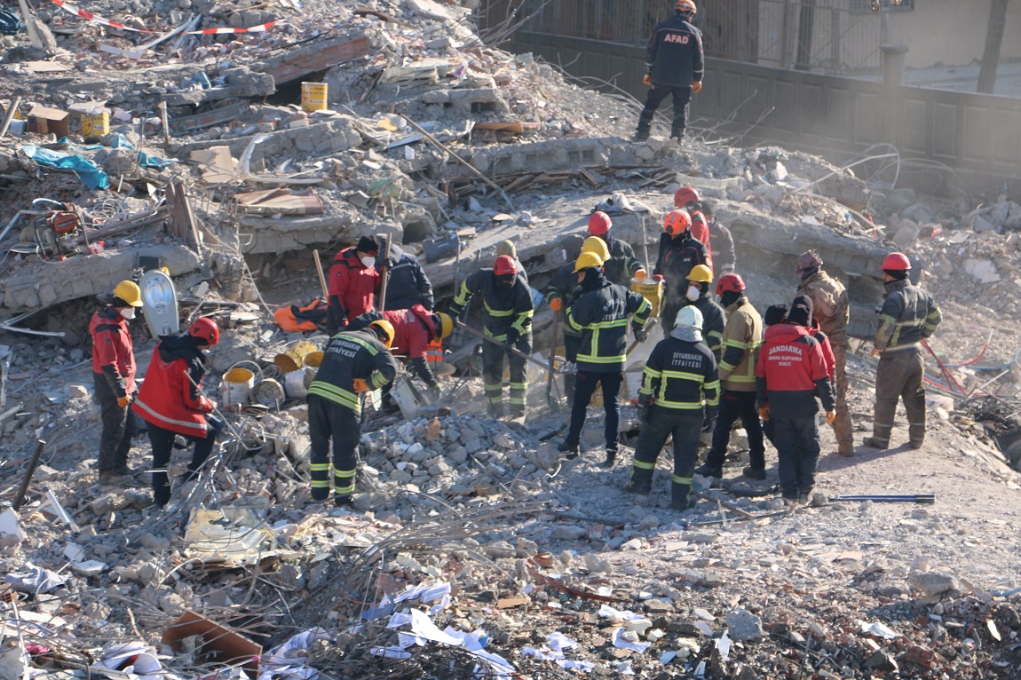 Diyarbakır’da 100 kişinin hayatını kaybettiği Hisami Apartmanı davasında yeni gelişme!
