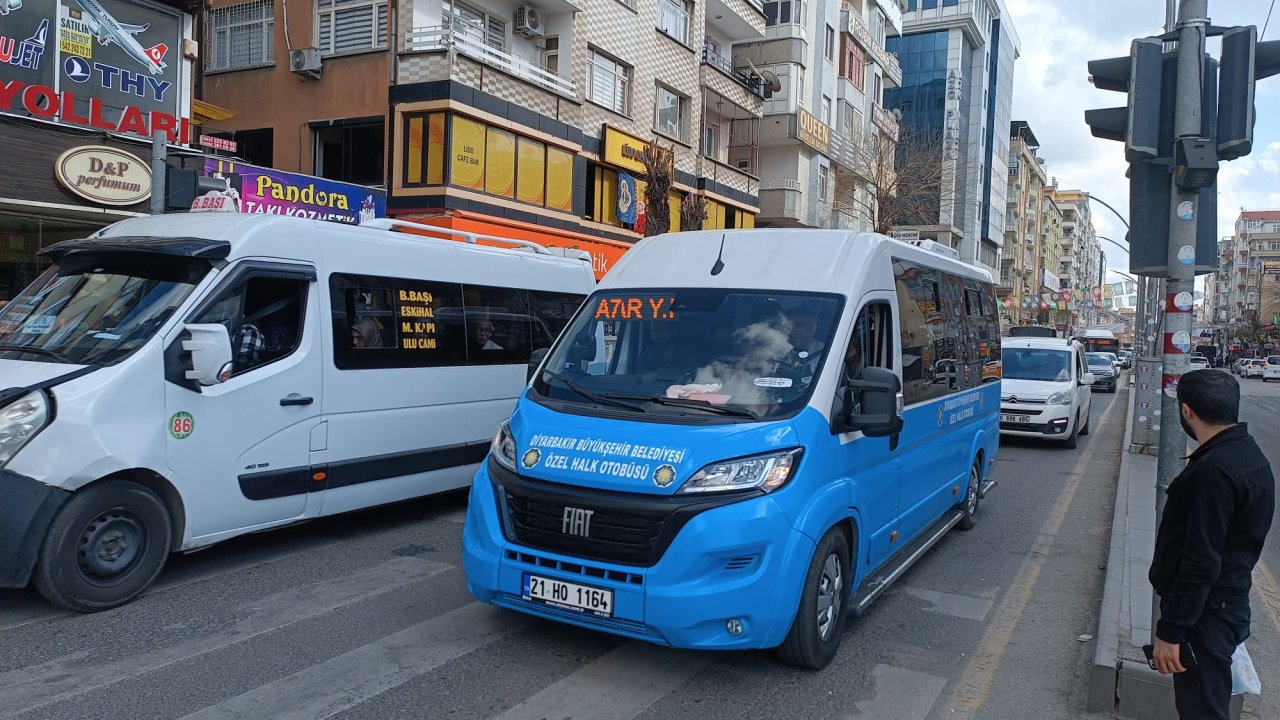 Diyarbakır’da ulaşım krizi büyüyor: ‘Ücretsiz kartlar geçersiz’
