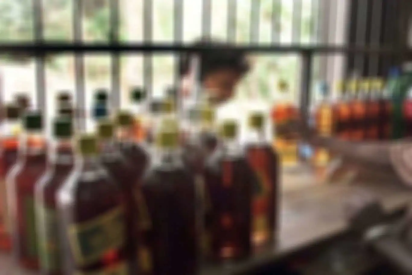 Hindistan’da 37 kişi alkol nedeniyle öldü