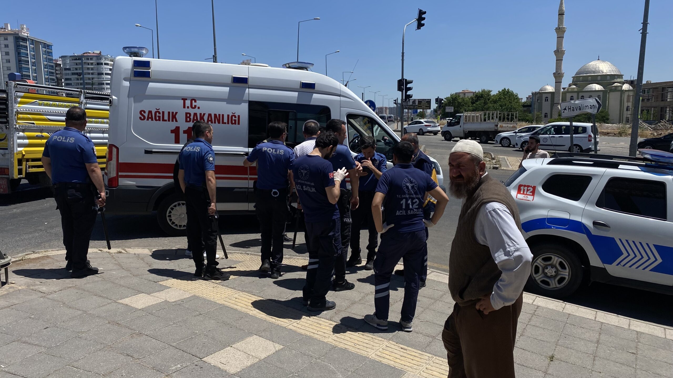 Diyarbakır’da trafikteki tartışma, silahlı kavgaya dönüştü: 5 yaralı