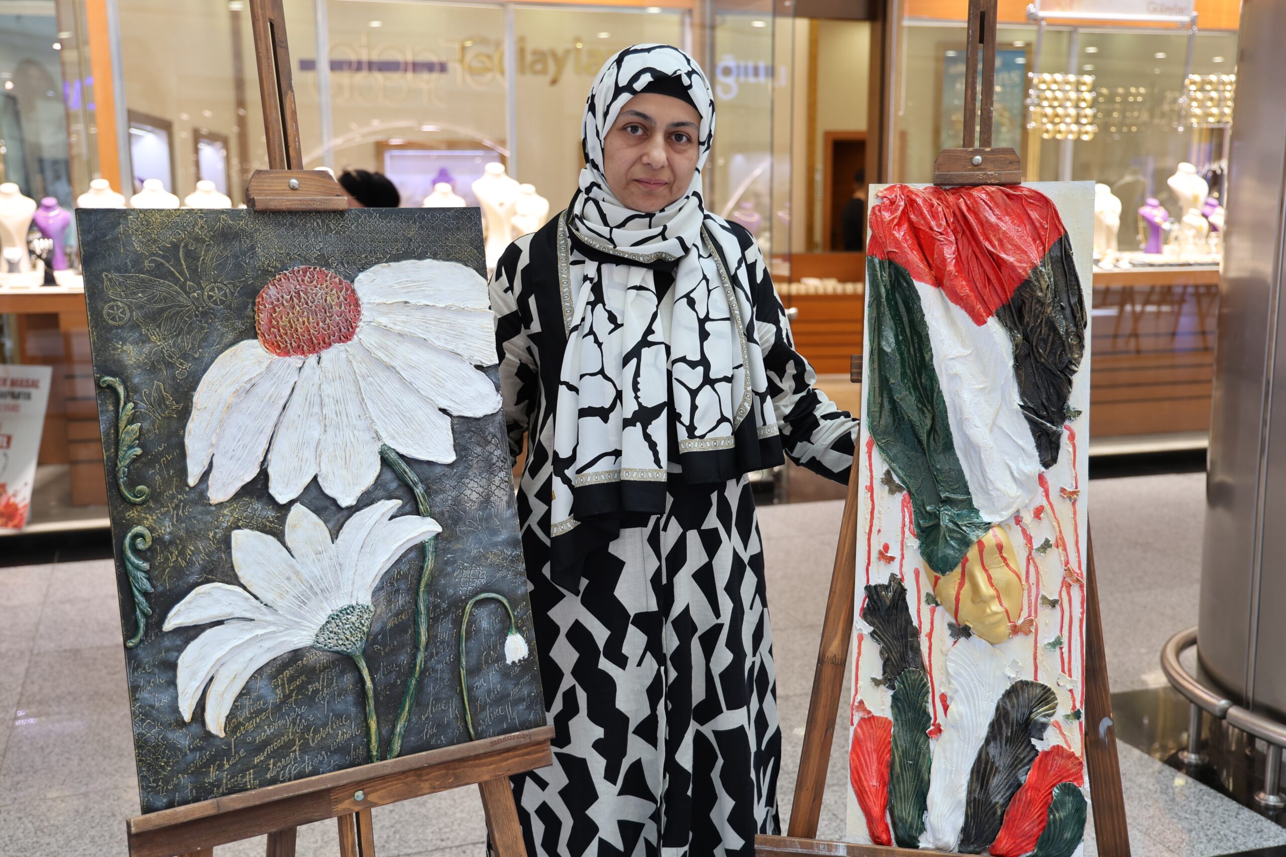 Diyarbakır’da Filistin temalı serginin geliri Gazze’ye gönderilecek