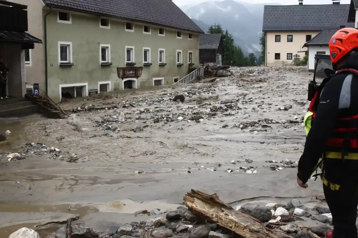 Avusturya’da şiddetli yağışlar sele yol açtı