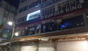 Diyarbakır’daki Starbucks ve Burger Kıng şubelerinde protesto