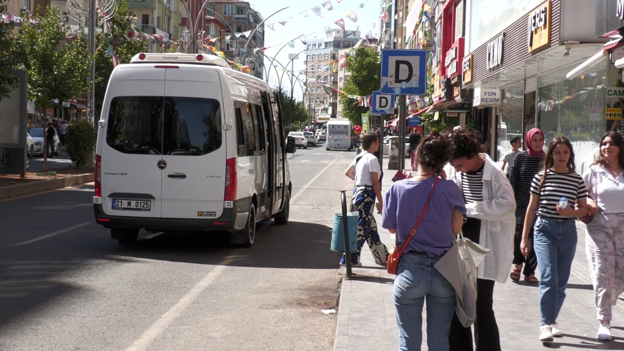 Diyarbakır’da ulaşım zammı: Vatandaşlar şikayetçi, şoförler mecbur!