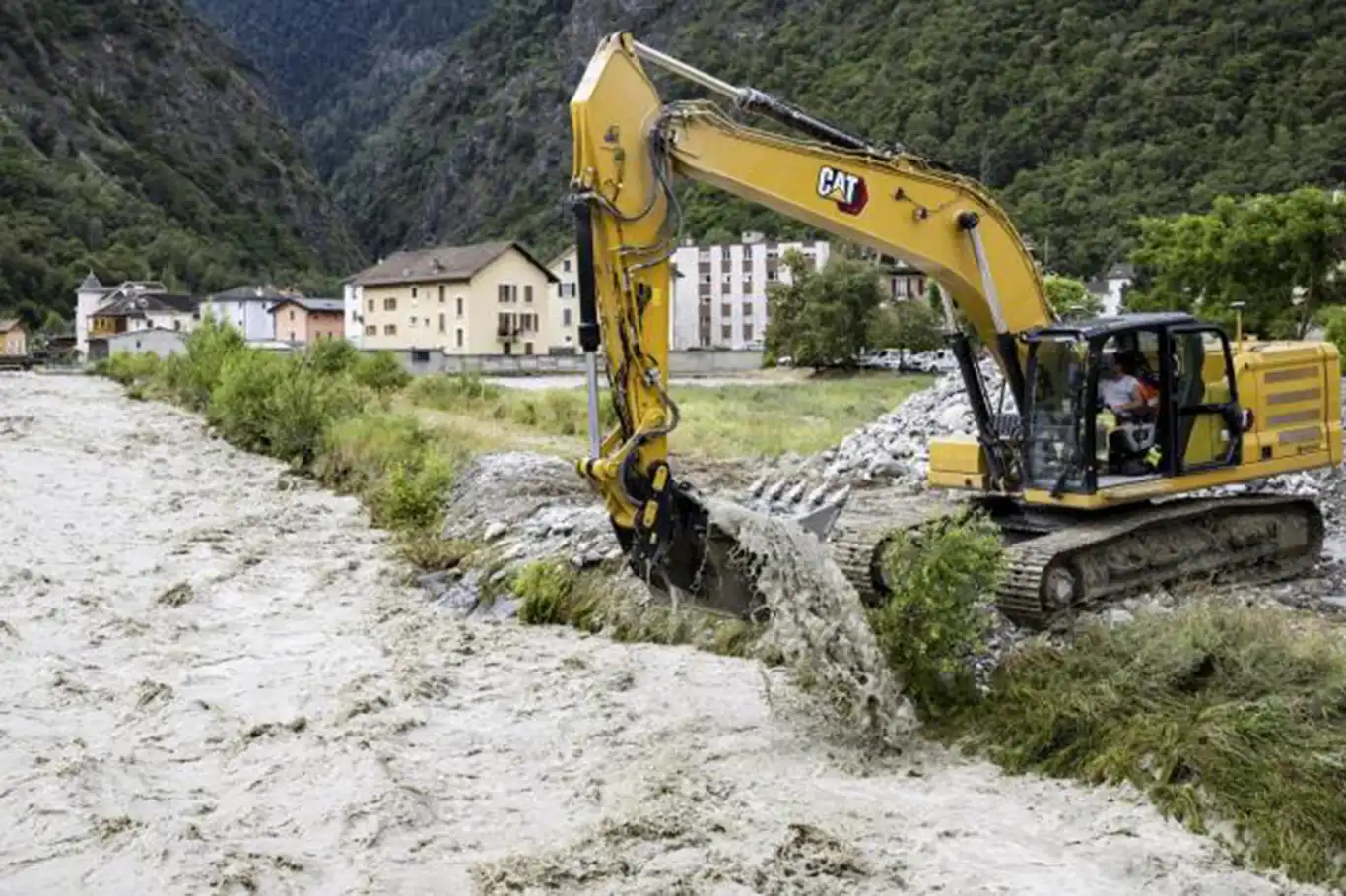 İsviçre’de şiddetli yağış heyelan ve sele yol açtı: 4 ölü, 2 kayıp
